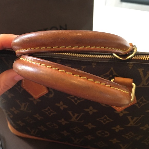 Authentic Louis Vuitton Alma MM - Picture 2 of 8
